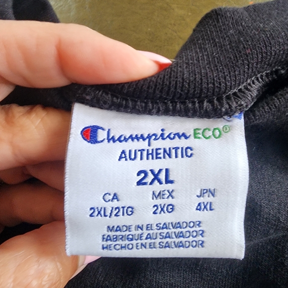 Champion Black Crewneck Sweatshirt - Picture 3 of 3